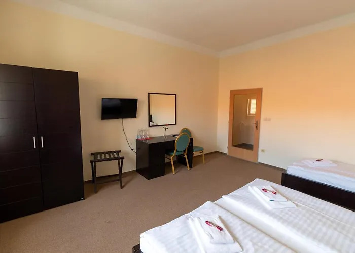 Prachen Hotell 3*